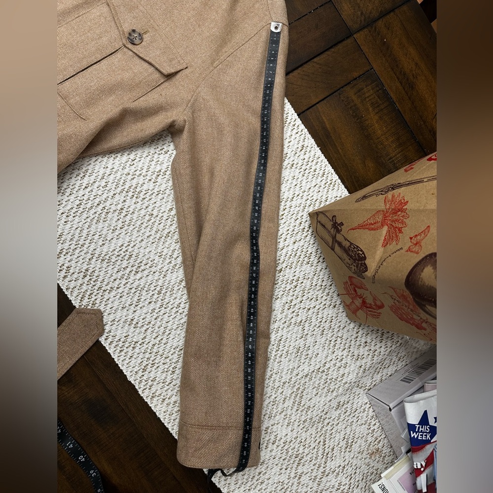 Men's Beige Belted Field Jacket - Picture 8 of 10